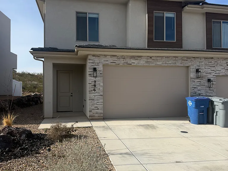276 S 1930 W — Photo 1