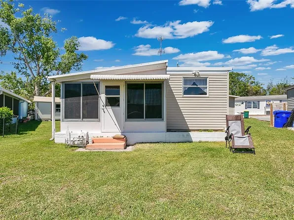 1405 Westland Dr, Tavares, FL 32778