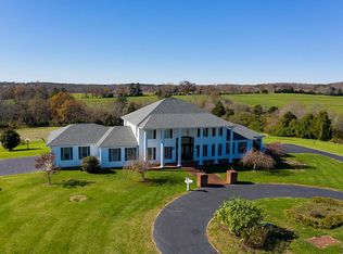 1257 Lotus Dr, Gretna, VA 24557