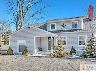 916 Hughes Dr, Hamilton, NJ 08690