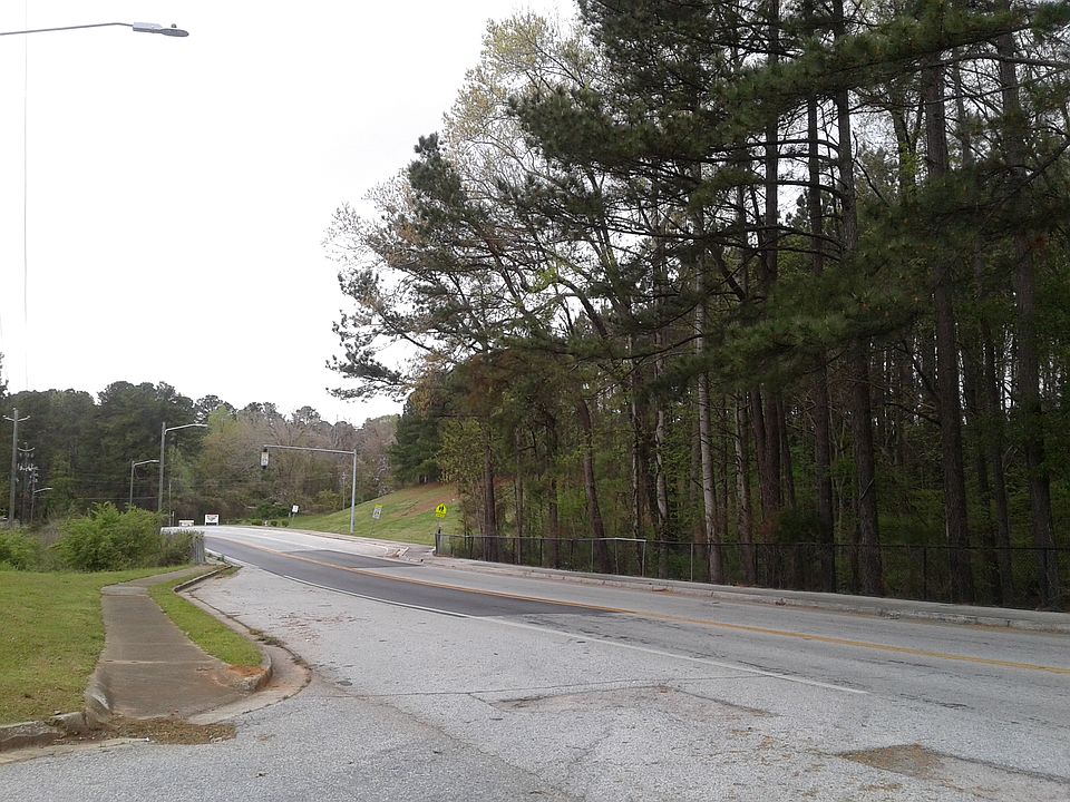 2nd image of 5801 Rock Springs Rd