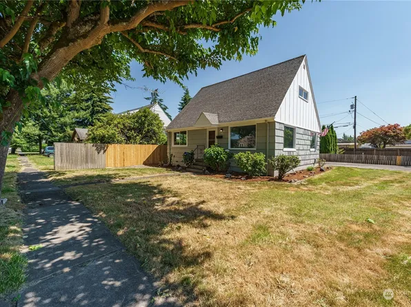 3173 Garfield, Longview, WA 98632