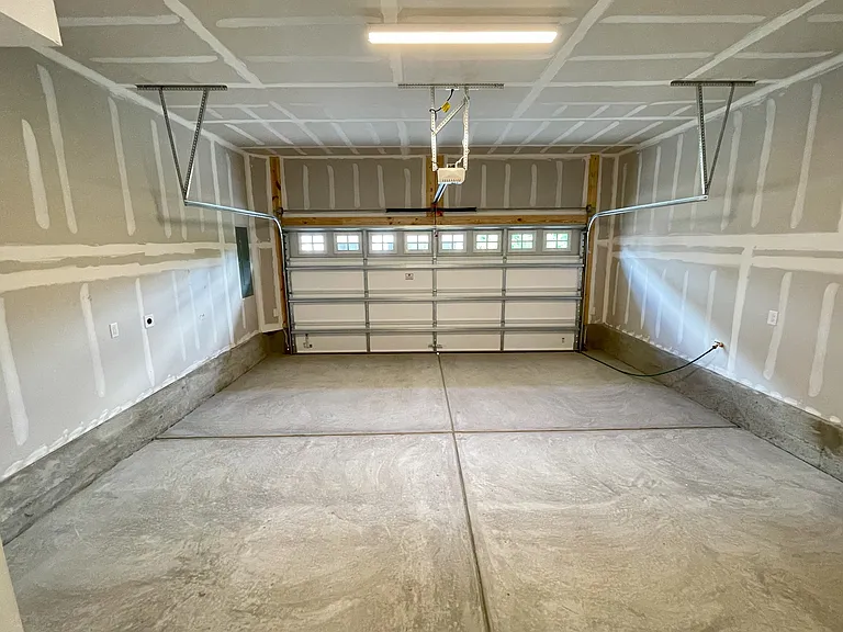 5005 Layman Dr — Photo 27