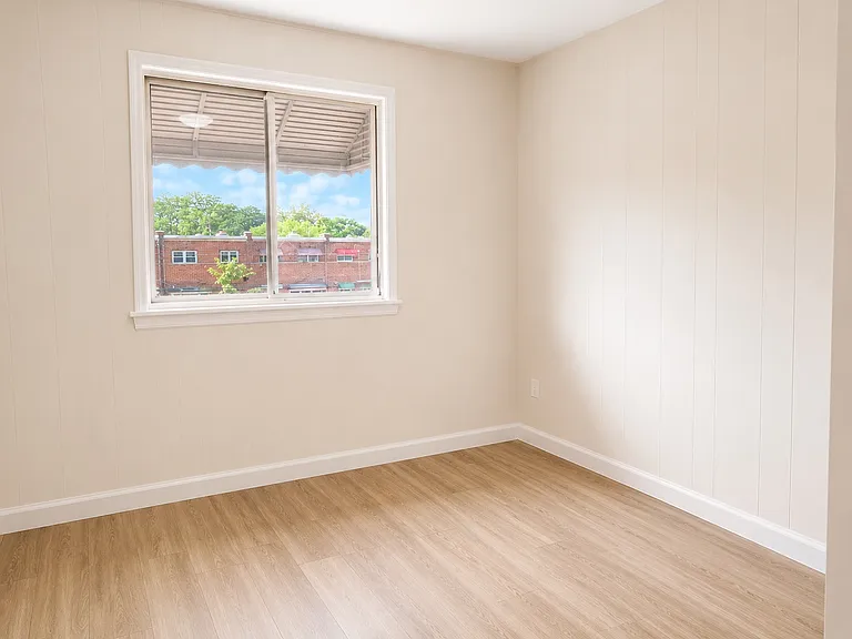 448 Olmstead Ave — Photo 8