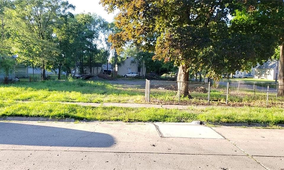 2nd image of 2246 Elizabeth Ave