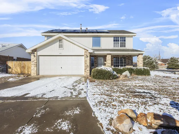 21 Dogwood Ln, Los Lunas, NM 87031