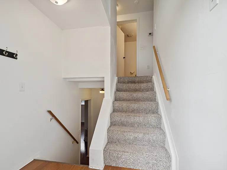 2480 Collegewood St — Photo 3