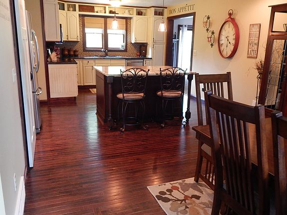 4th image of 3536 Driftwood Dr