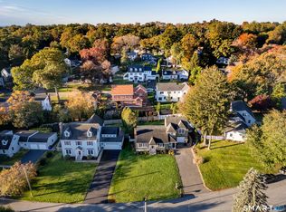 125 University Dr, Fairfield, CT 06824