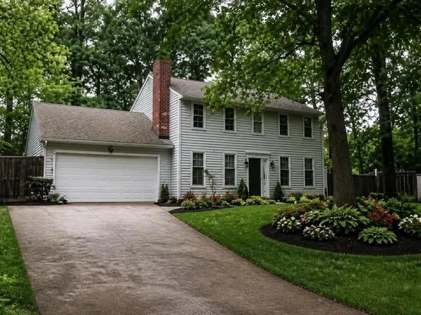 7 White Oak Trl, Hampton, VA 23669