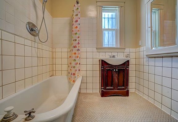 5th image of 2640 Monmouth Ave #2640