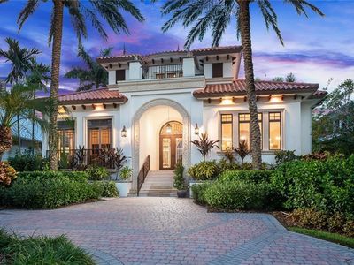 426 13th AVE S, Naples, FL, 34102