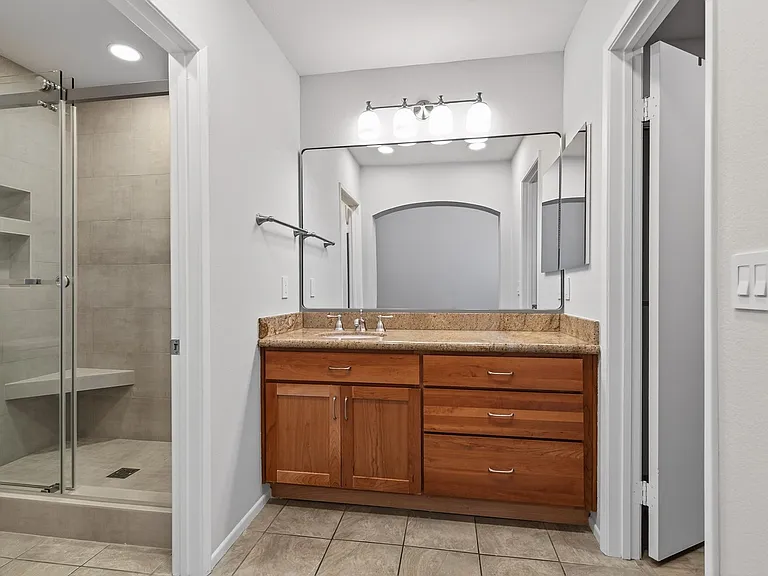 25698 Huron St — Photo 18