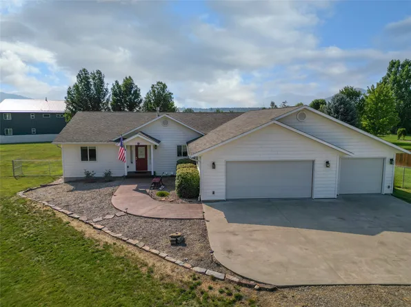 9 Riley Ln, Plains, MT 59859