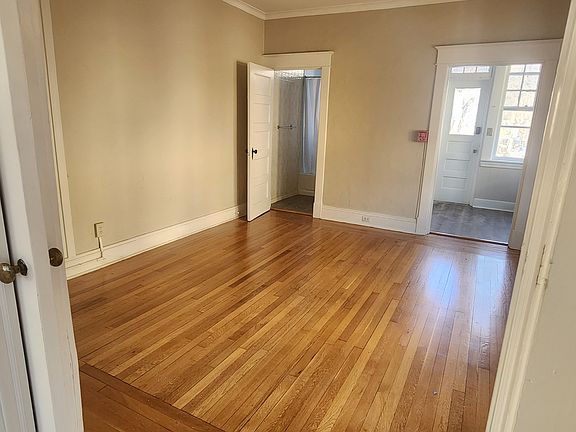 4th image of 469 Ontario St