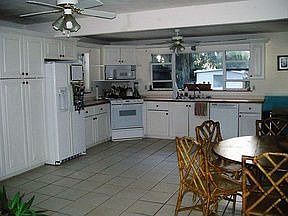 5th image of 1414 Live Oak St