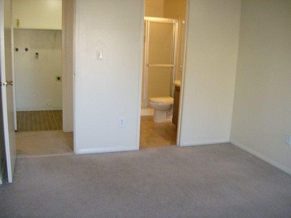 3rd image of 4400 S Quebec St #203-Y
