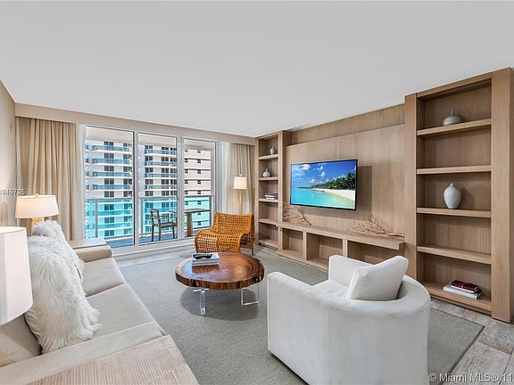 5th image of 102 24th St APT 1111