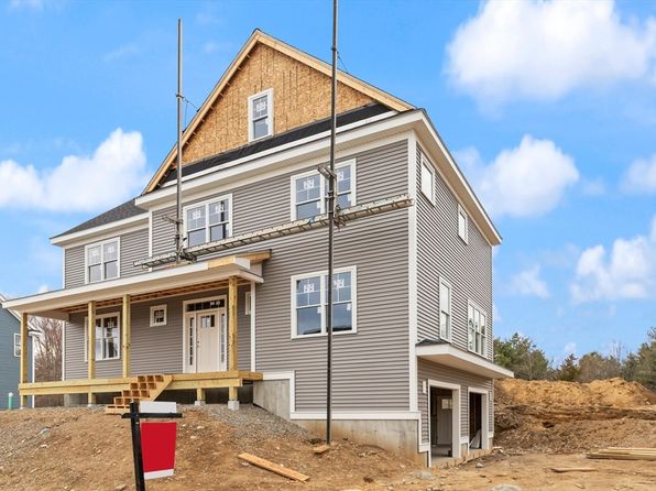 66 Parish Rd #2, Georgetown, MA 01833