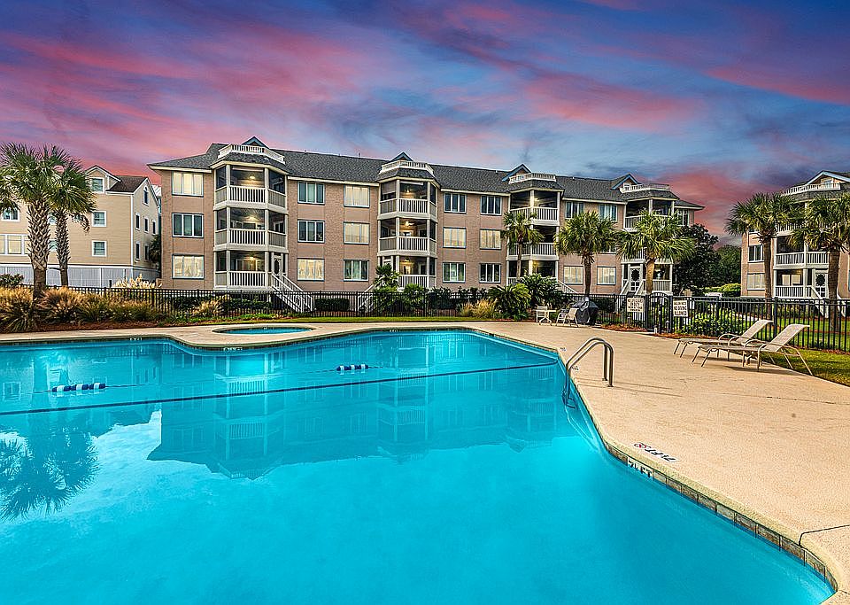1st image of 8500 Palmetto Dr APT 101