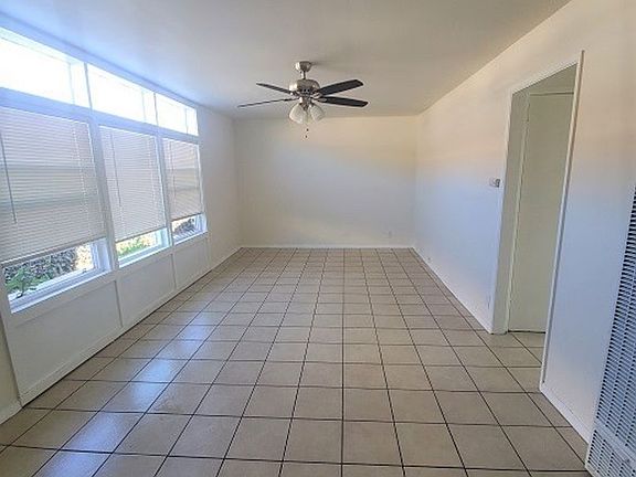2nd image of 939 E Hyde Park Blvd #173