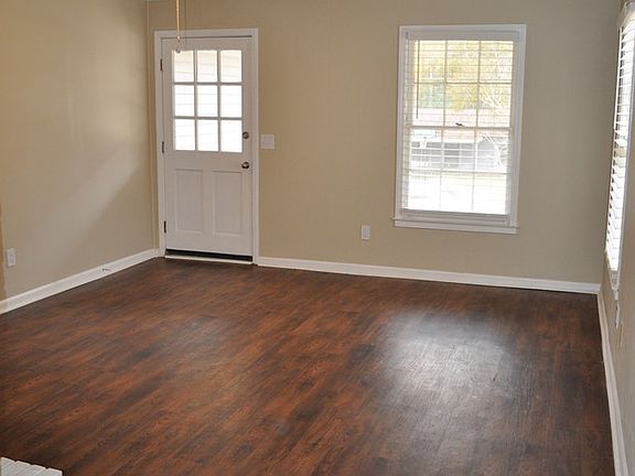 3rd image of 1816 Fairfield Dr