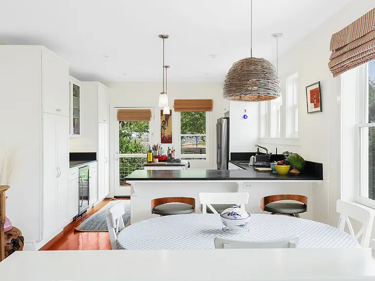 1164 Raymond Ave #A — Photo 21