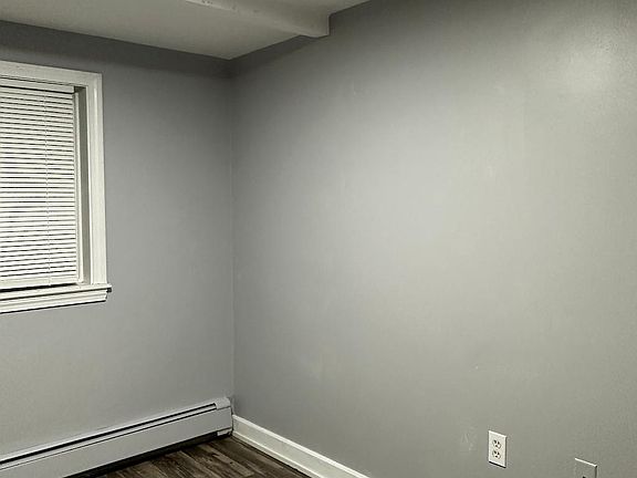 3rd image of 6 West St #1