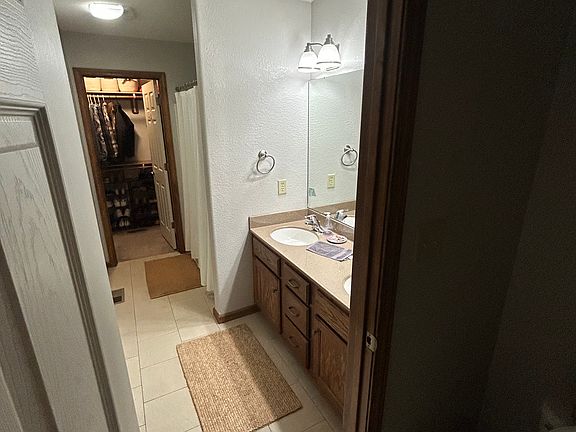 3rd image of 125 Turkey Ridge Dr