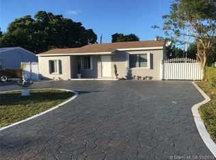 2823 Wiley St, Hollywood, FL 33020