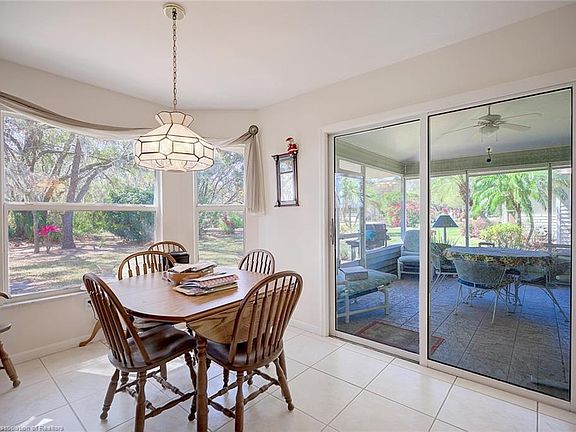3rd image of 3024 Oakhill Dr