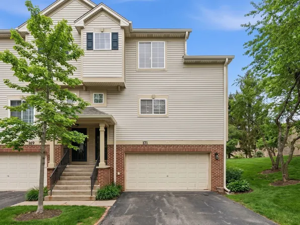 171 Monarch Dr, Streamwood, IL 60107