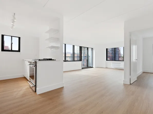 160 West 24th Street image 1 of 13