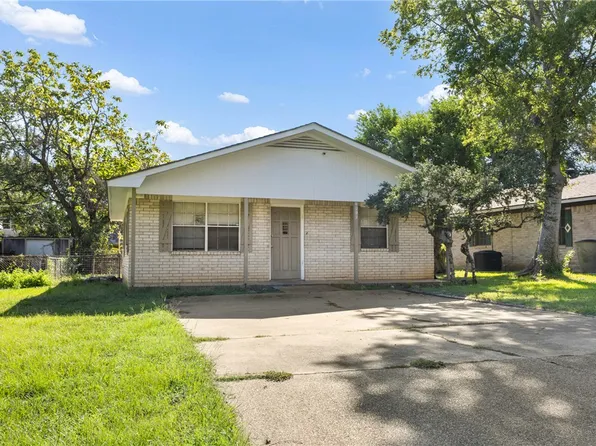 4002 Marsh St, Bryan, TX 77803