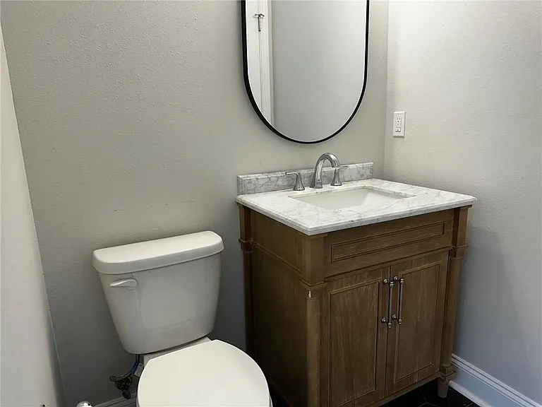 301 Labarre Dr #B — Photo 12