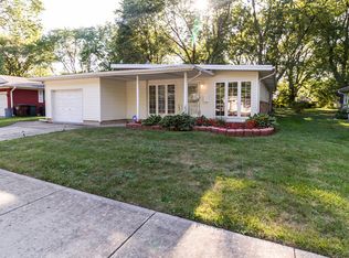 20 E Rocket Cir, Park Forest, IL