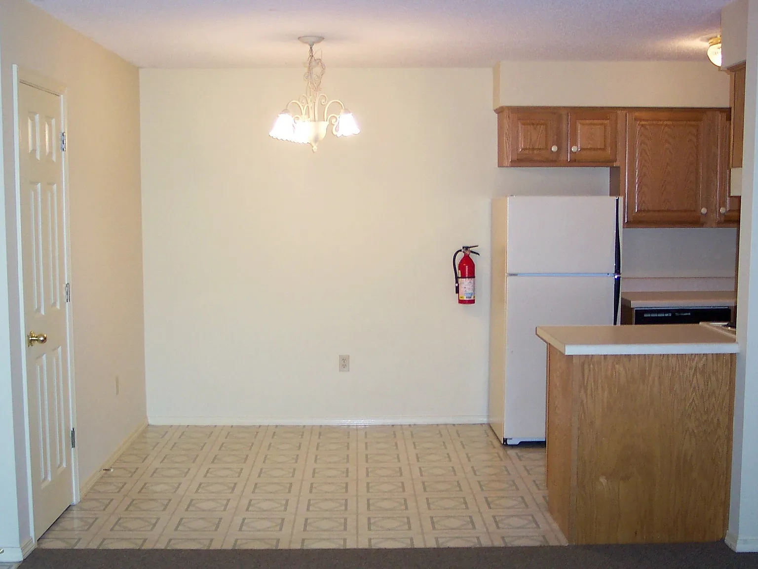 2 bed, 950 sqft, $800 — Photo 4