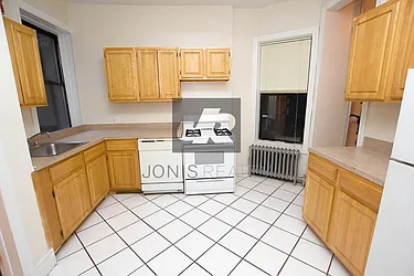 Rented by Jonis Realty