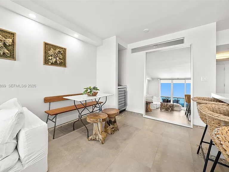 2301 Collins Ave #1533 — Photo 7