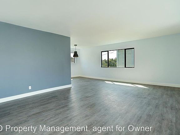 2nd image of 310 N Crescent Dr APT 309