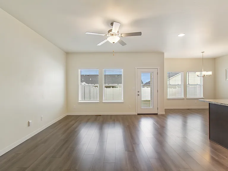 1020 Frank Henry Rd — Photo 8