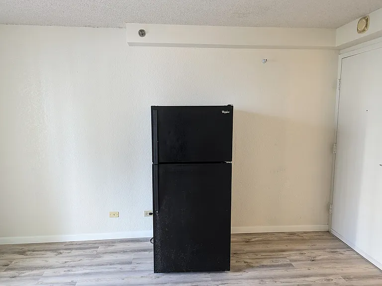 1920 Ala Moana Blvd #1102 — Photo 5