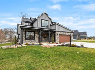 18096 Tullymore Ln #34TR, Leo, IN 46765