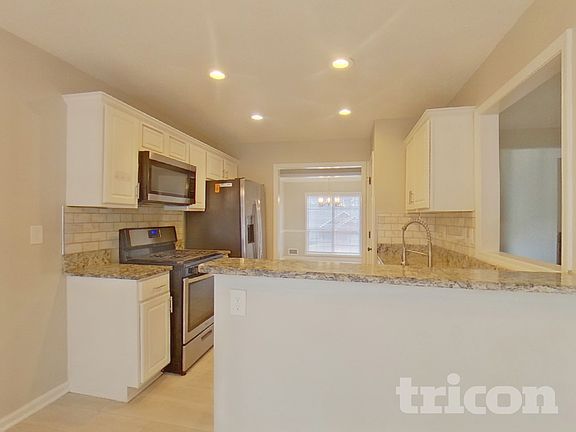 5th image of 222 Sawgrass Way