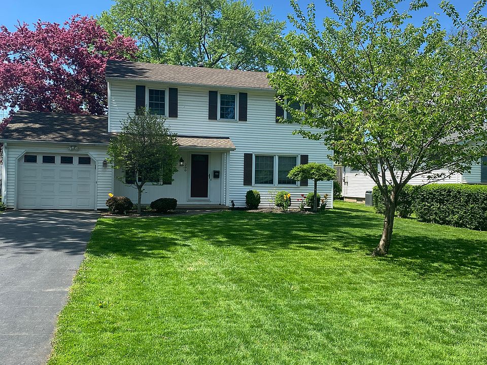 1st image of 296 Village Ln