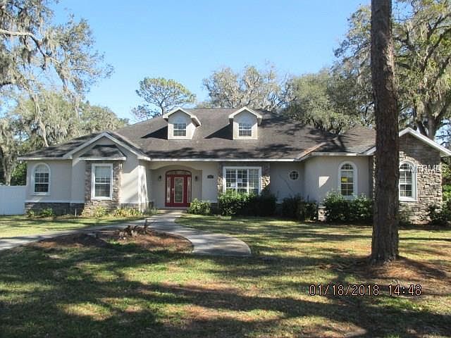 1st image of 2102 Oak Hill Dr