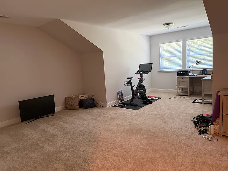 153 Manordale Dr — Photo 11
