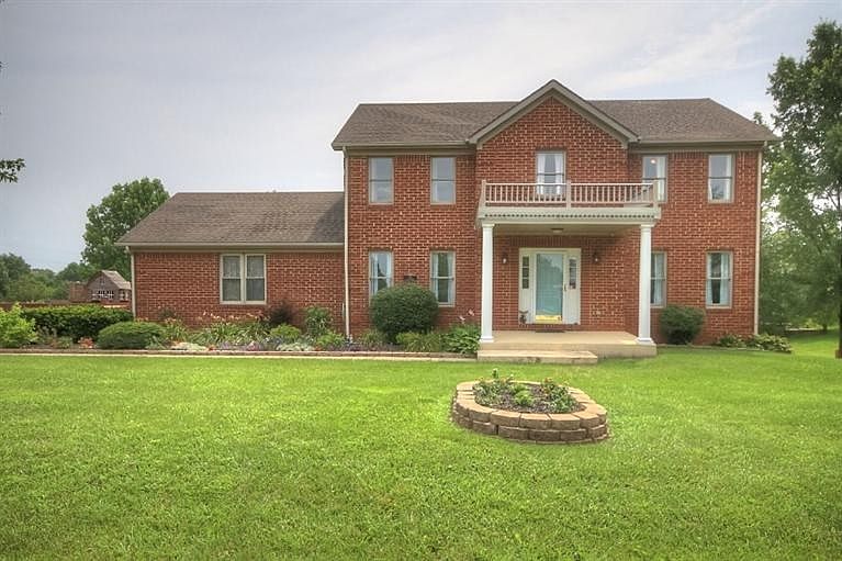 1st image of 119 Old Pond Way