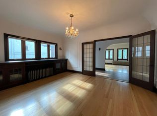 2106 E Greenwich Ave, Milwaukee, WI 53211