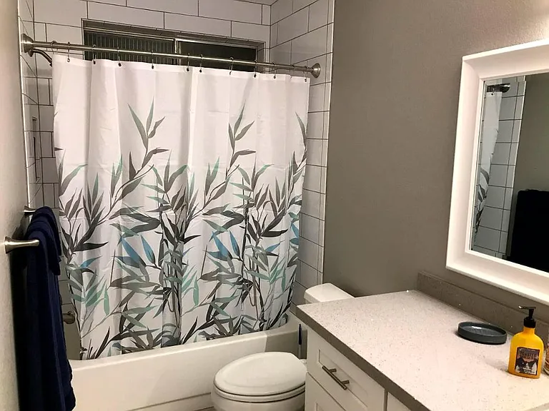 1414 E Chilton Dr — Photo 18